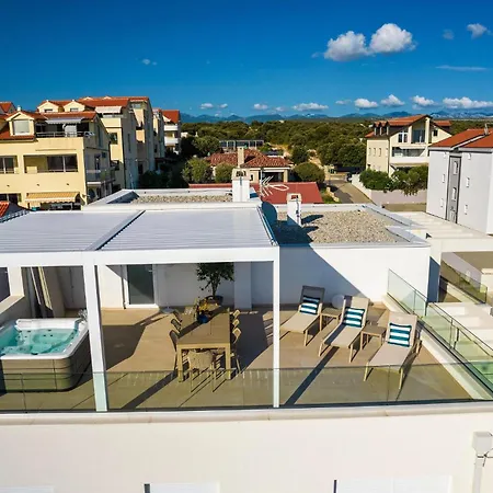 Sunset Luxury * Mandre